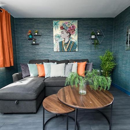 Free Parking 3 Bedroom House In 诺丁汉 外观 照片