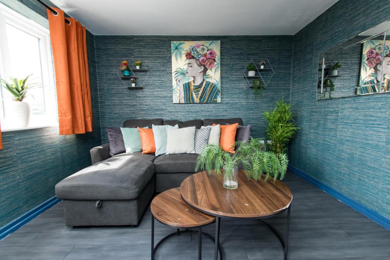 Free Parking 3 Bedroom House In 诺丁汉 外观 照片