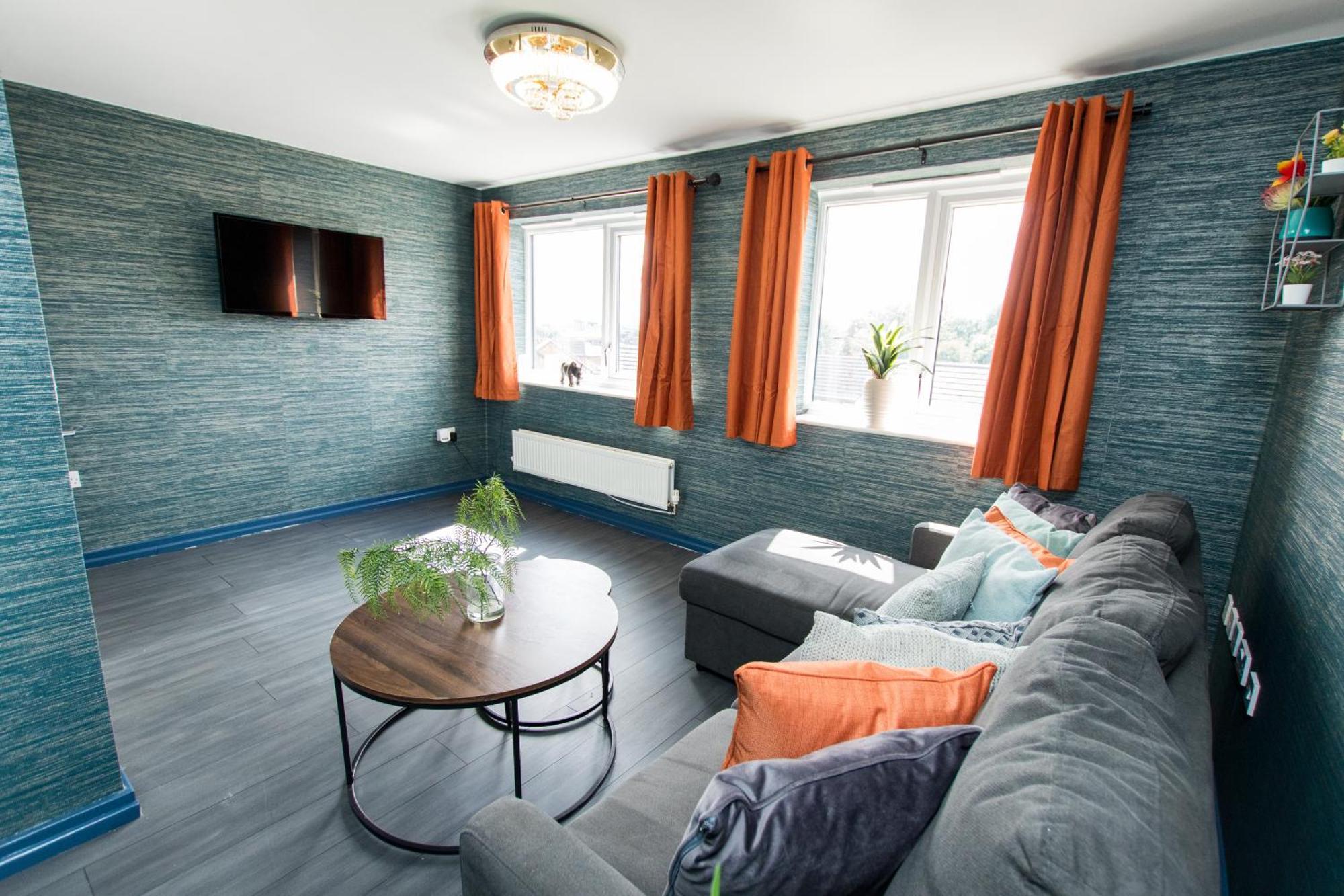 Free Parking 3 Bedroom House In 诺丁汉 外观 照片