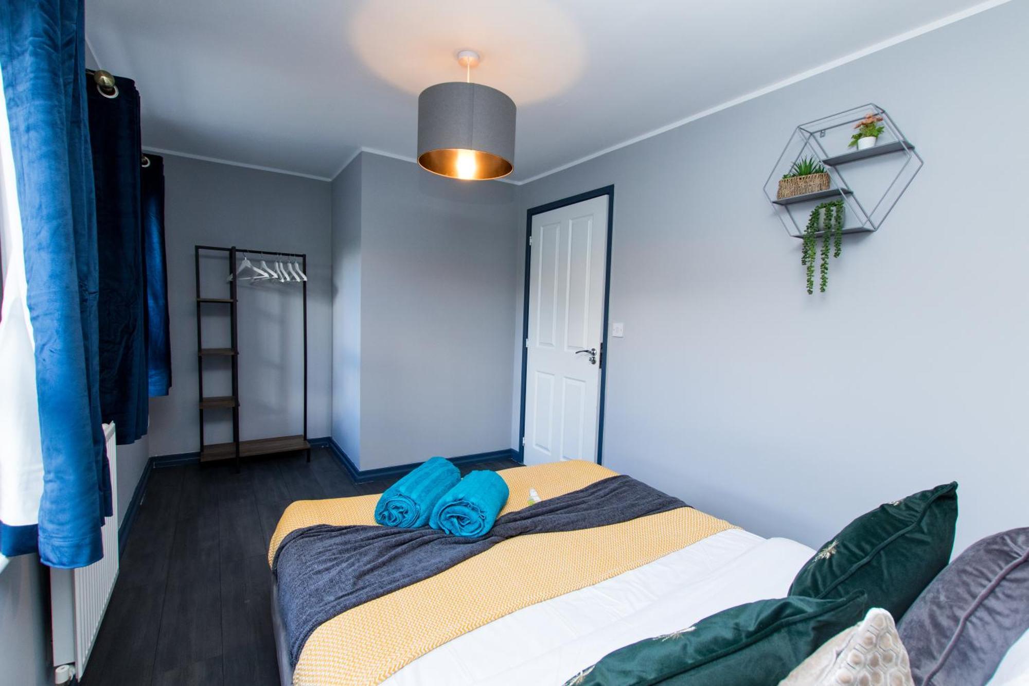 Free Parking 3 Bedroom House In 诺丁汉 外观 照片